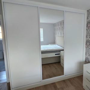3-door-sliding-wardrobe-with-mirror