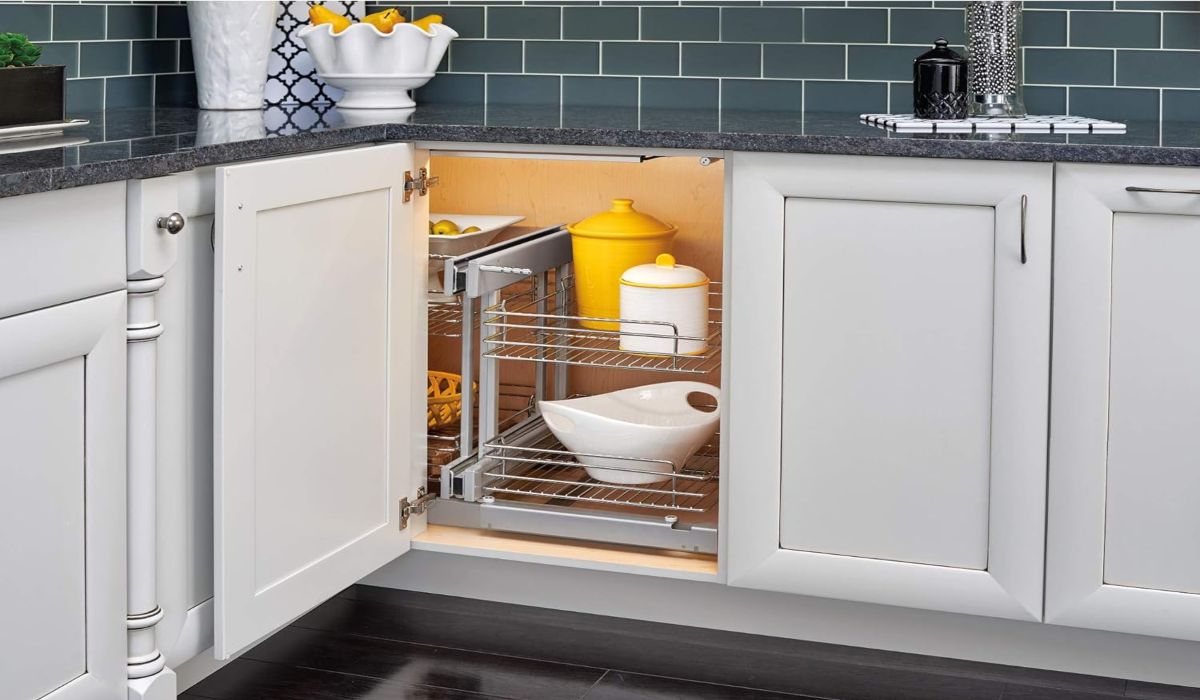 blind-corner-kitchen-cabinet-ideas